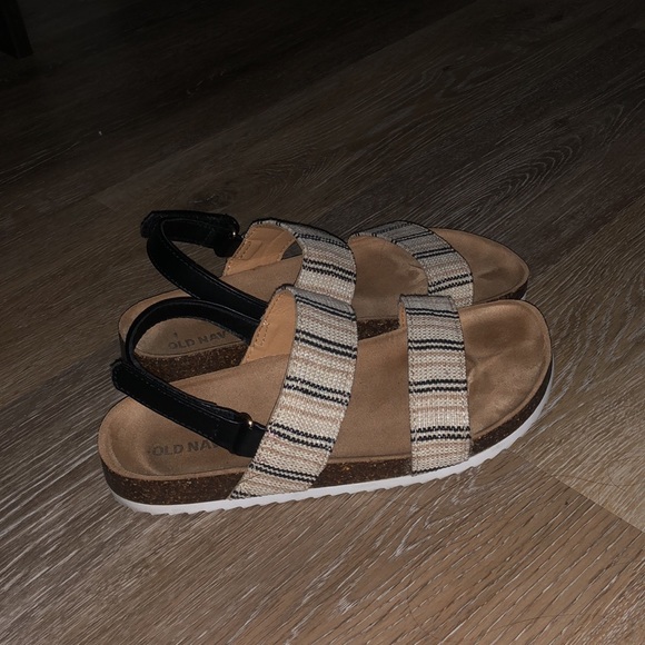Old Navy Sandals - Picture 3 of 5